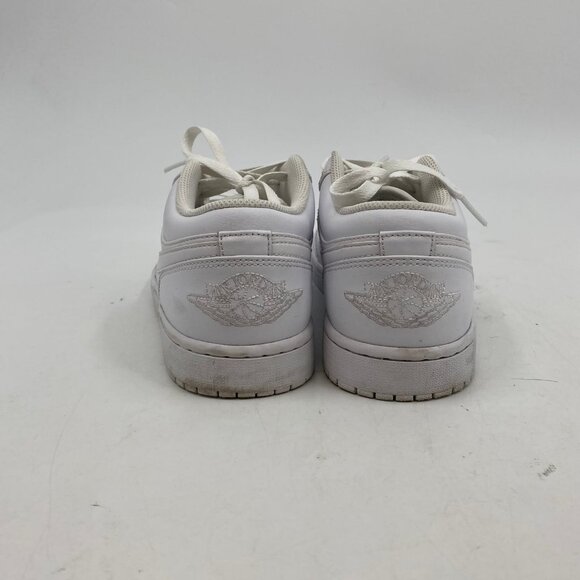 Nike White Leather Athletic Shoes | Size 8 for All Seasons